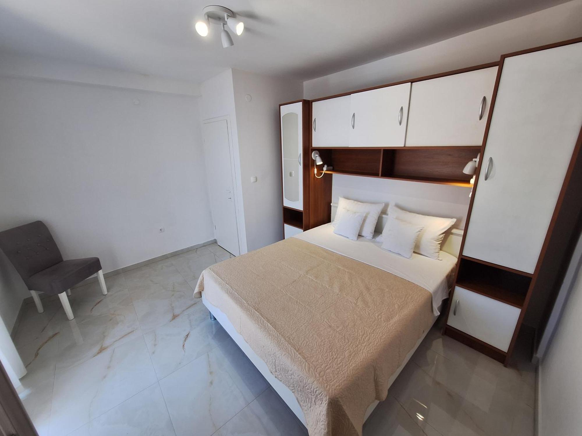 Graciela Perfect Location Gradac *